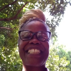 Meet your Posher, Gena